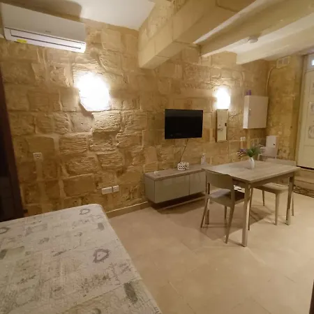 Maisonette In The Alley Apartman *