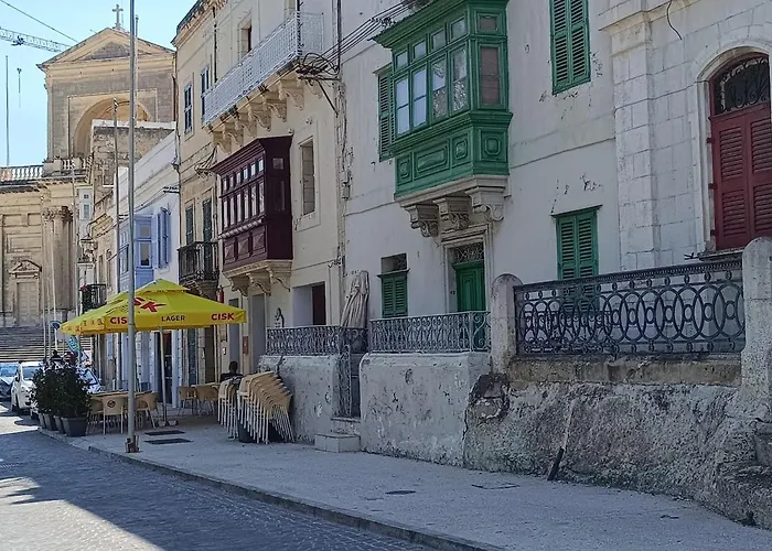 Maisonette In The Alley *