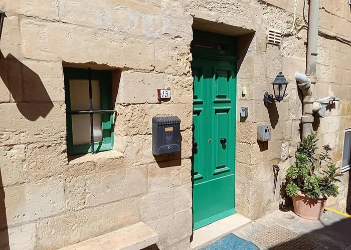 Maisonette In The Alley