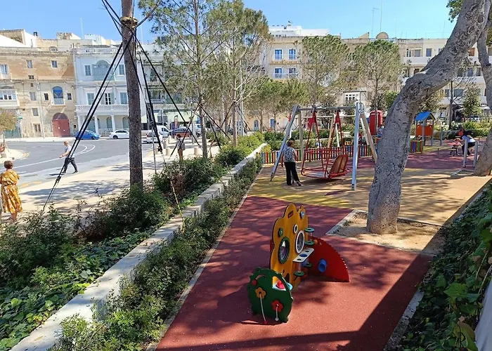 Maisonette In The Alley Apartment