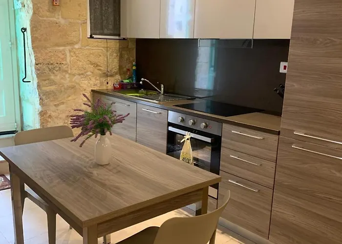 Maisonette In The Alley *