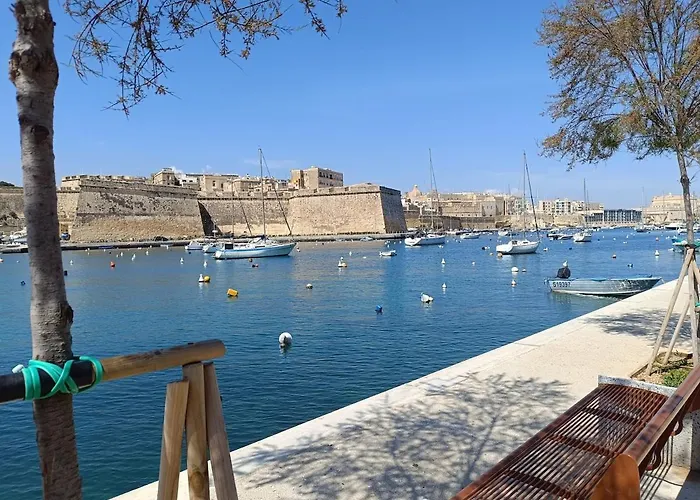 Maisonette In The Alley Kalkara