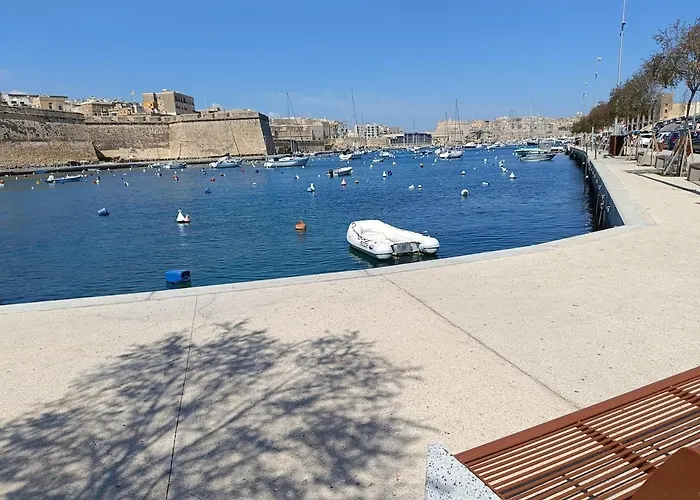 Maisonette In The Alley Kalkara