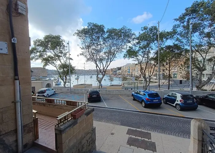 Maisonette In The Alley * Kalkara