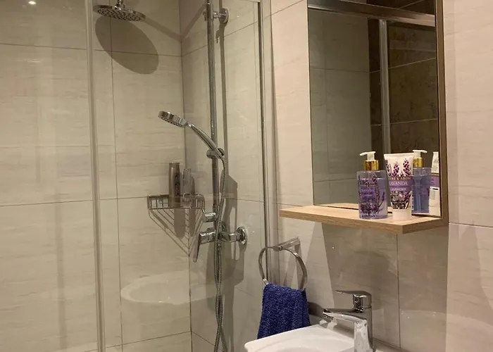 Maisonette In The Alley